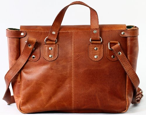 Bolsa retro con una organización interior bien dividida. Menos de 90 euros.