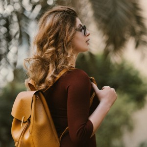 La alternativa a un bolso de mano: la mochila de cuero para mujeres